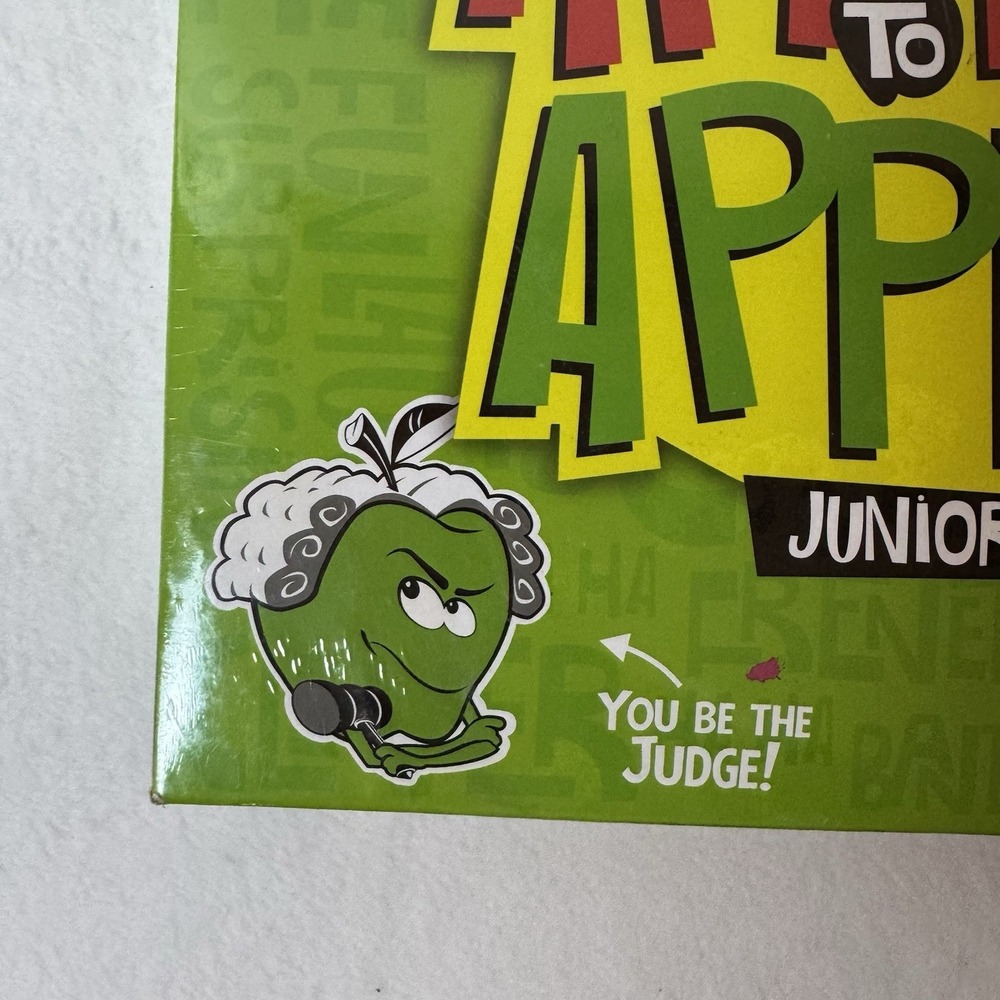 Mattel Apples to Apples Junior The Game of Crazy Comparisons Card Game Kids - Picture 2 of 10